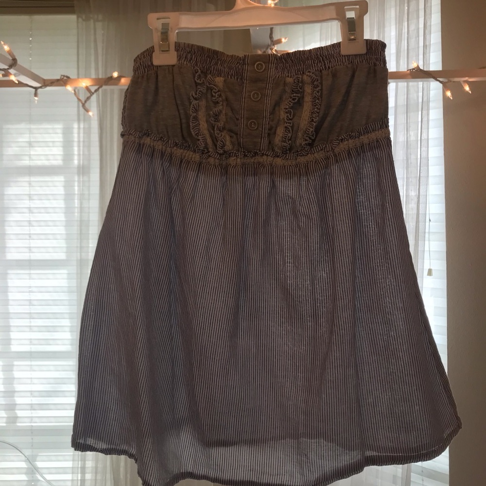 Cute, summer time strapless blouse